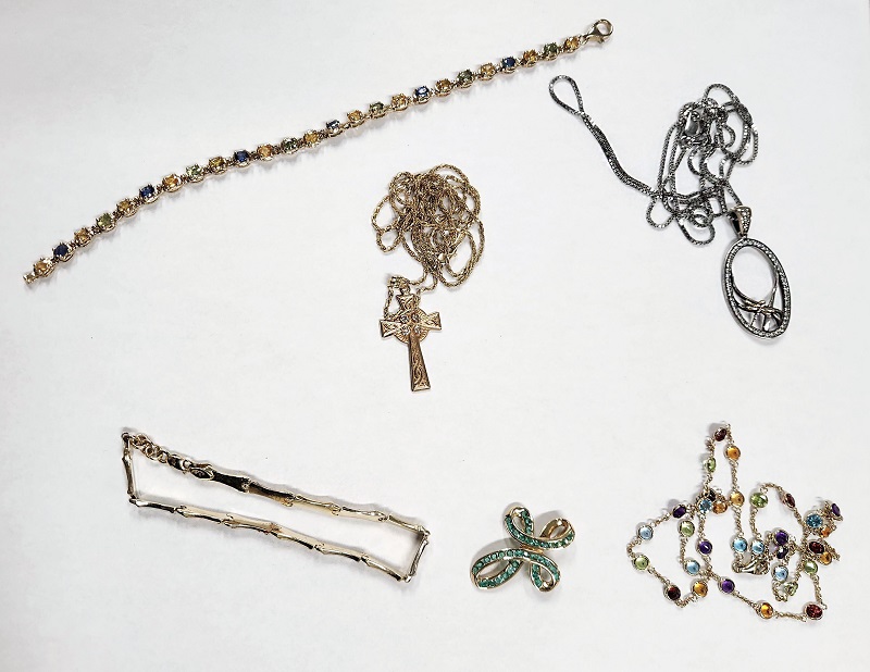 Recovered jewellery consisting of five items including necklaces and a pendant